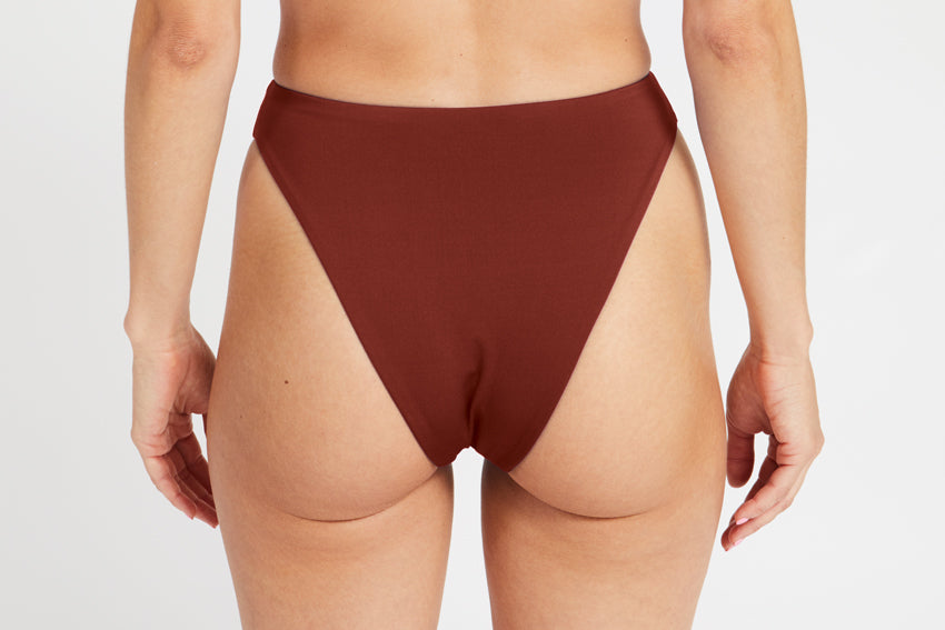 Bottom – high leg, fired brick – Back